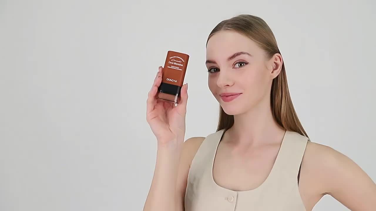 2-in-1 Concealer & Foundation Stick - Waterproof & Sweatproof Full Coverage Foundation With Buildable Concealer, Long-Lasting Matte Finish, All-Day Wear For Flawless Makeup - Suitable For All Light Beige Types Including Sensi