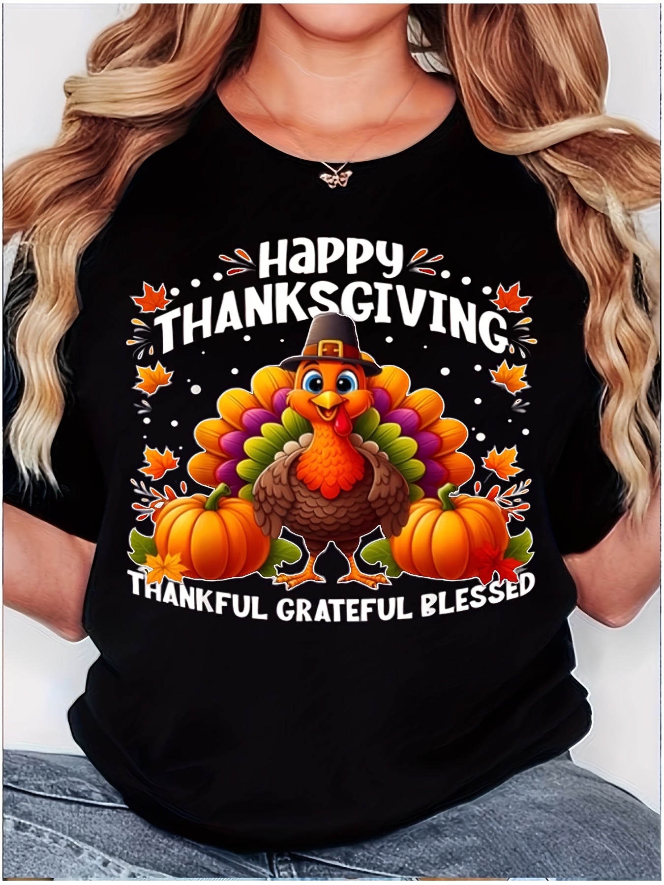 Women's Retro Thanksgiving Turkey Graphic T-Shirt - Happy Thanksgiving Text with Pumpkin & Turkey Design, Soft Breathable Non-See-Through Fabric, Short Sleeve Casual Top for Fall Parties, Holiday Dinners & Casual Attire - Pla